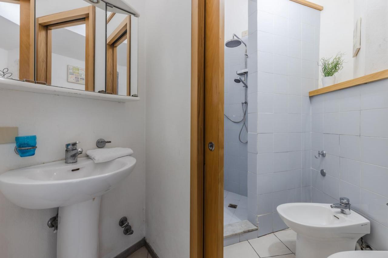 Tuttomondo Central Flat With Private Courtyard Pisa Exterior photo